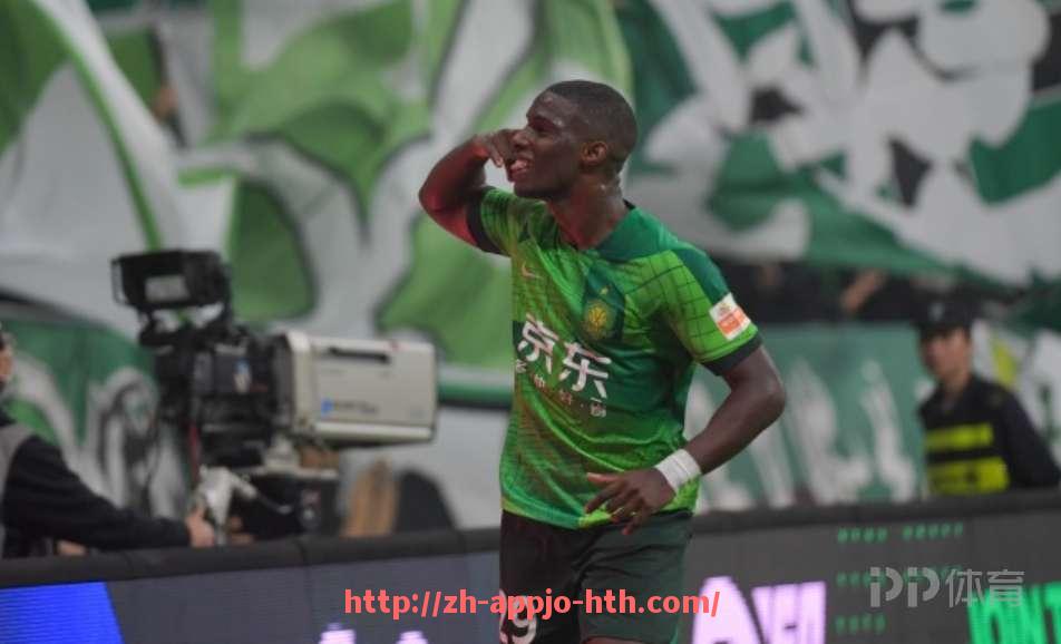 HTH华体会APP下载-世俱杯球员心理辅导机制与赛场表现关系研究